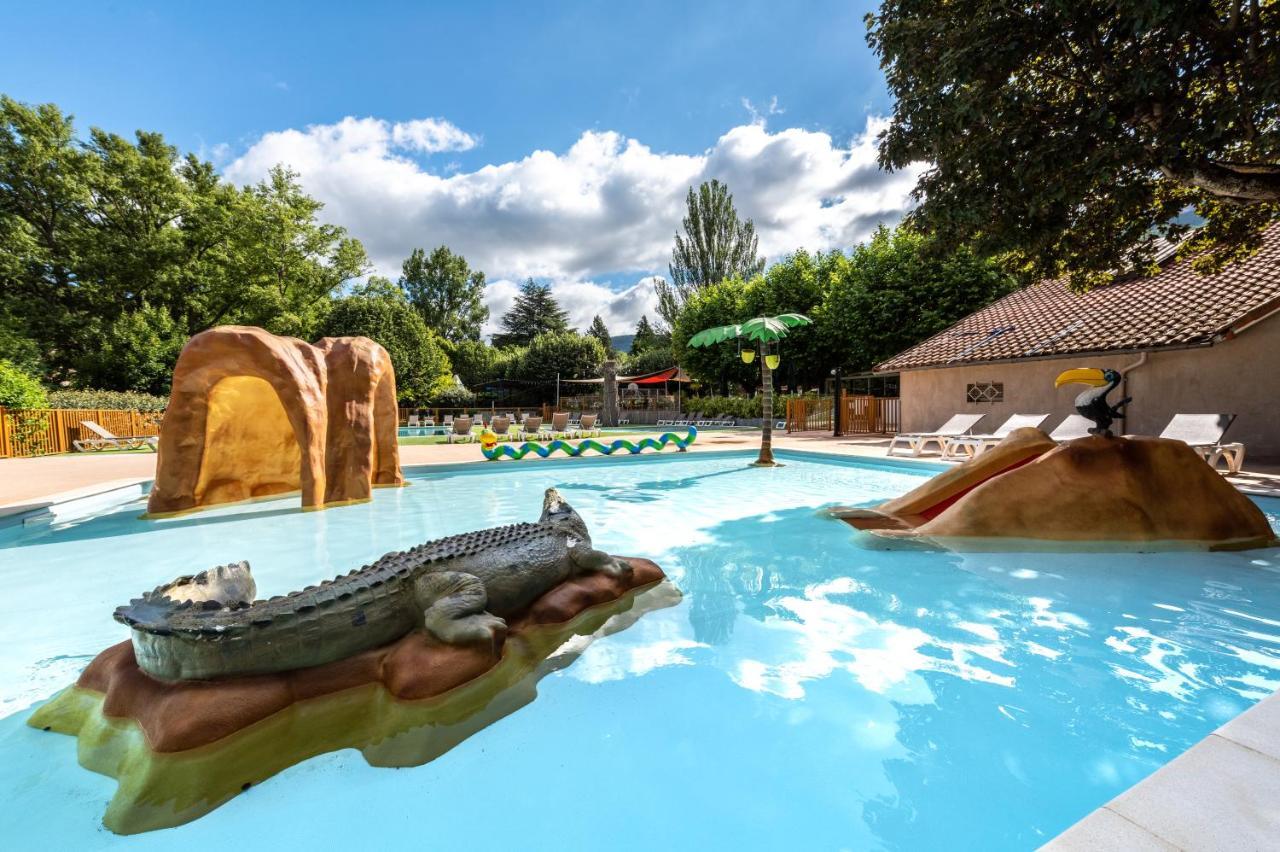 Camping Maeva Escapades Millau Plage Bagian luar foto